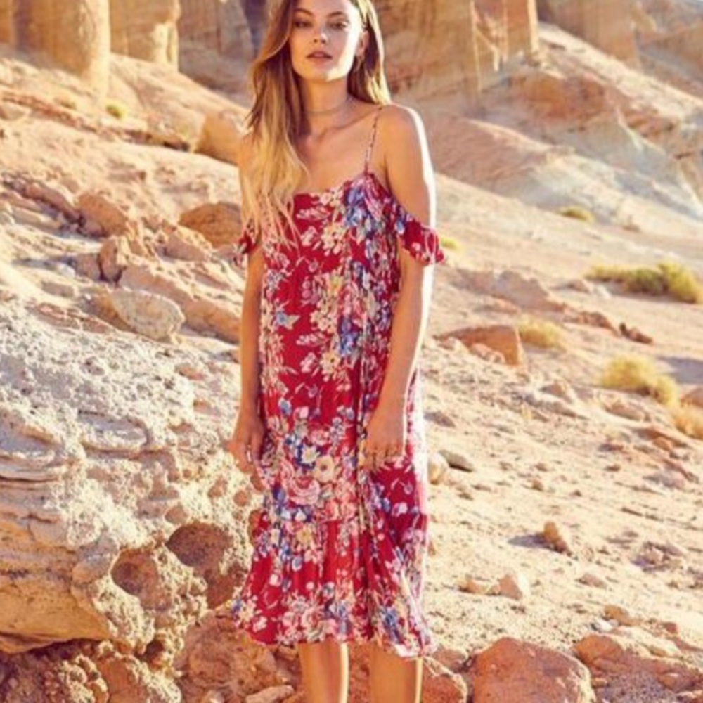 Auguste Beach House Strappy in Bambi Bloom Cherry