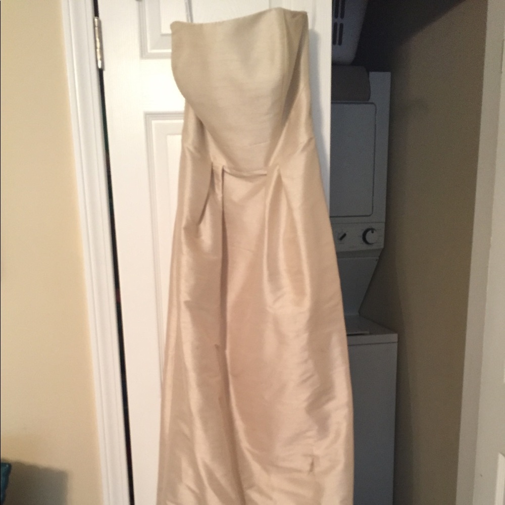 1 HOUR SALE!! Alfred Sung dress