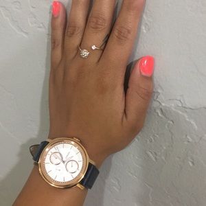 FOSSIL WATCH- Chelsey