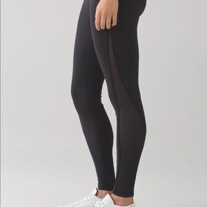 LULULEMON Deep Breath Tight