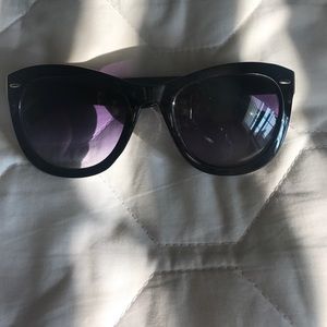 Betsy Johnson sunnys