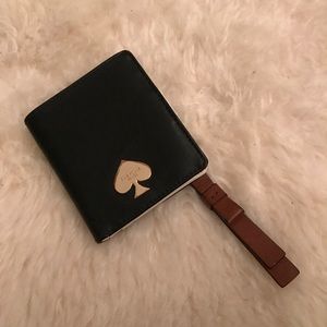 Kate Spade bifold wallet