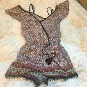 Xhilaration Pattern Romper embroidery edge Tassel