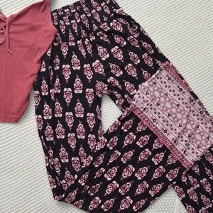 NWOT Damask Printed Bootcut Flowy Pants