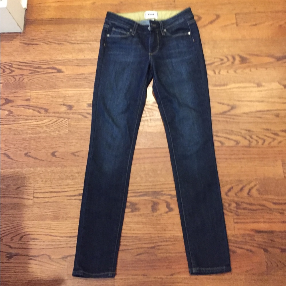 Paige Skyline Peg Skinney Jeans - Size 23