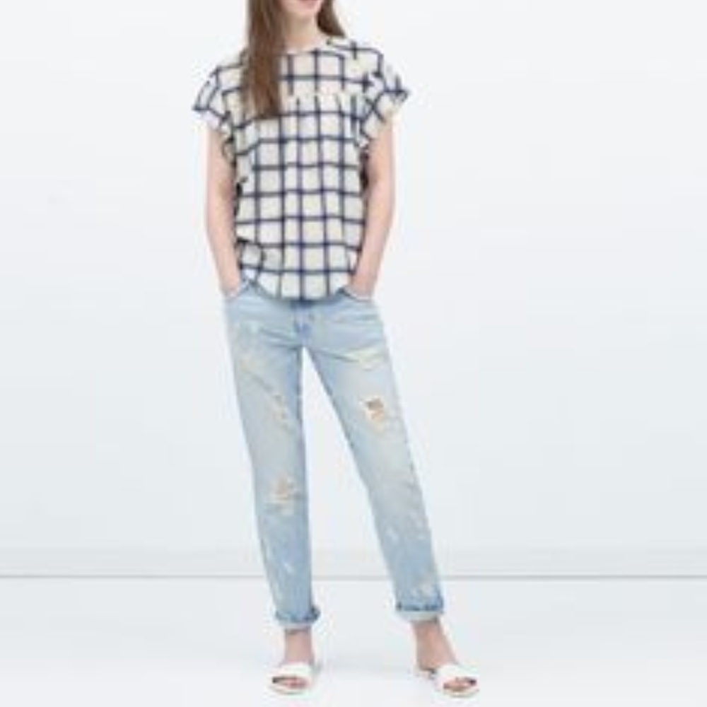 Light wash Zara Boyfriend jeans