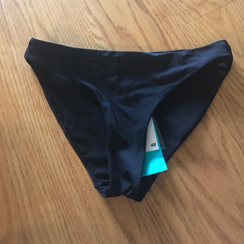 H&M black bikini bottoms