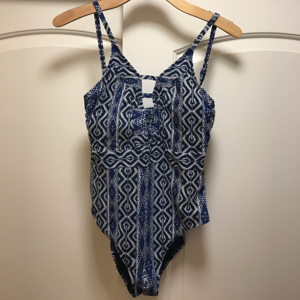La Blanca one piece swimsuit!