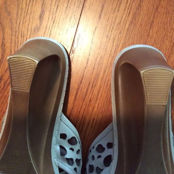 Neutral B Makowsky Wedges - Picture 4 of 4