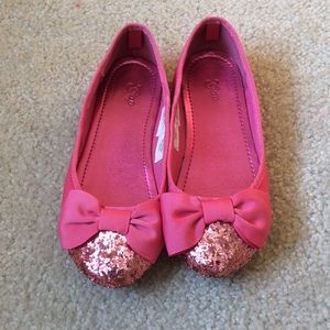 Girls shoes