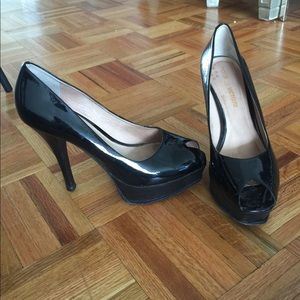 Pour La Victoire Black Patent Platform Pump