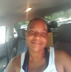 Meet your Posher, Janelle