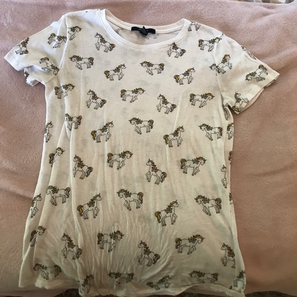 Forever 21 unicorn tee