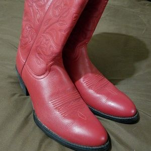 Women's Ariat boots