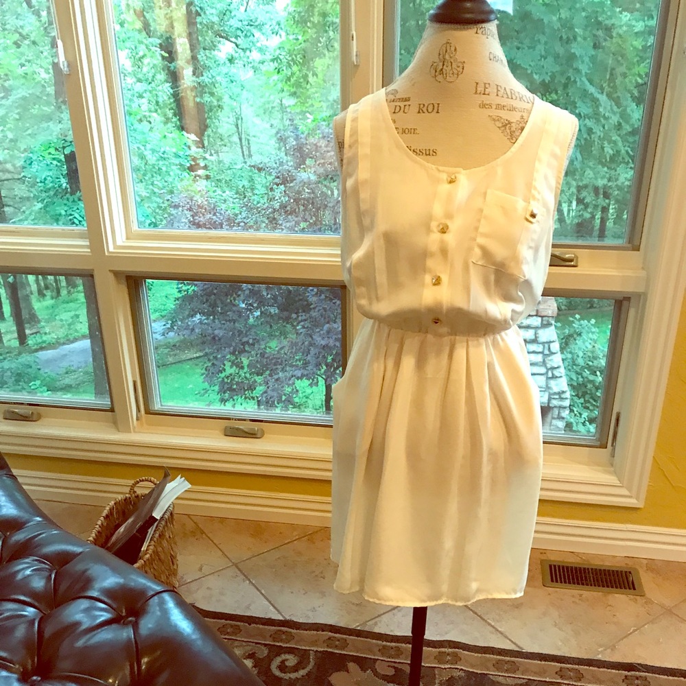 Bar iii ivory dress, size Med, perfect!