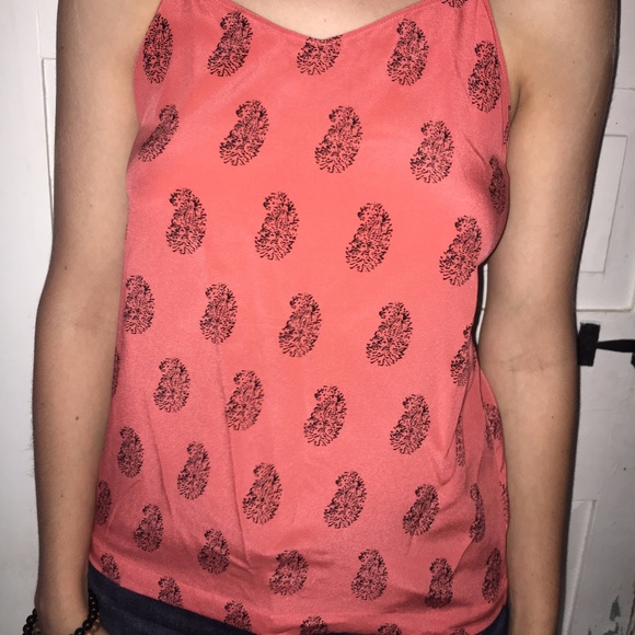 Coral silk tank with paisley design - Picture 3 of 3