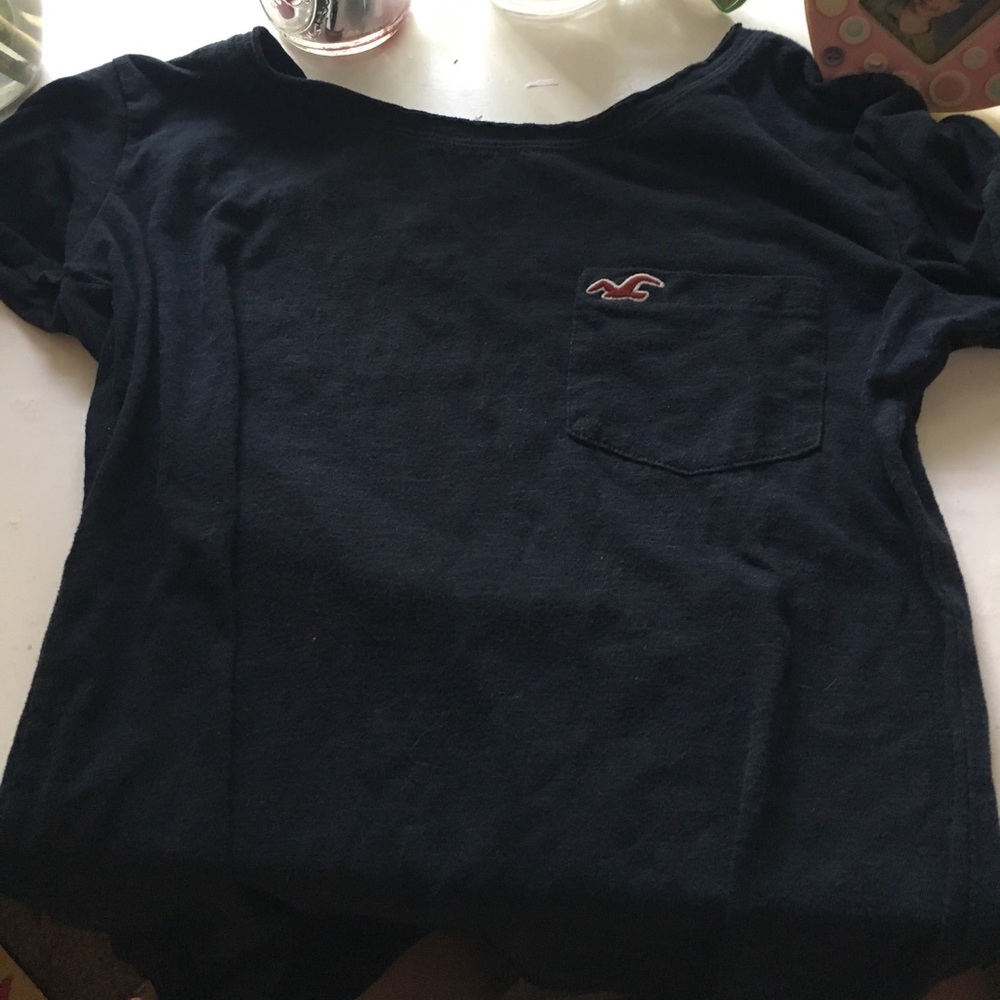 hollister navy tshirt