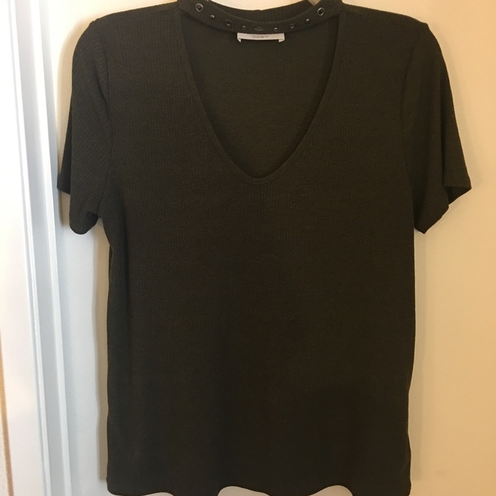 Sexy forest green shirt with studded neck strap