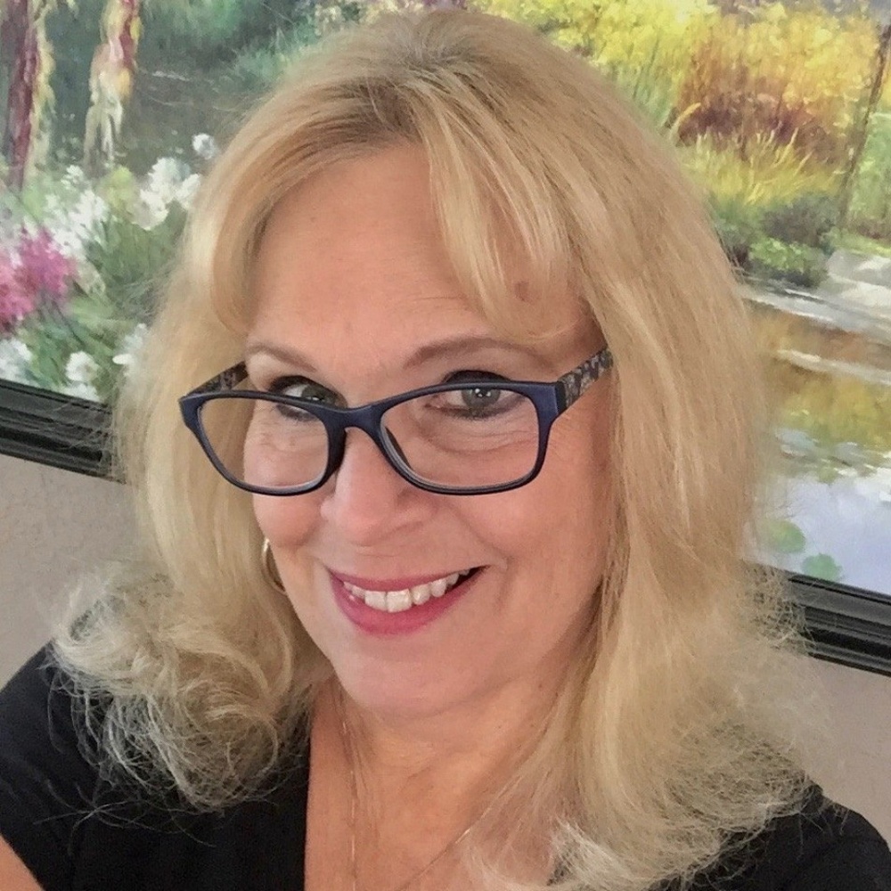 Meet Your Posh Ambassador -Top Rated Seller