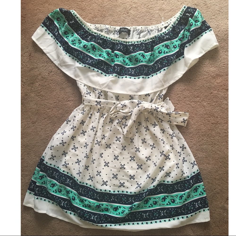 Vici off the shoulder flowy dress! Small. - Picture 4 of 5