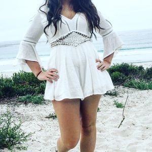 A'Gaci White Crochet Romper with Lace Pockets