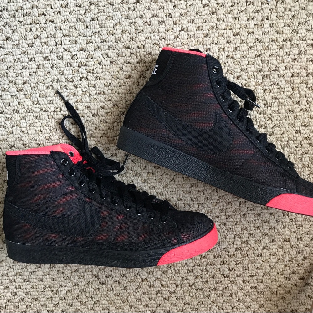 Women's Nike Blazer
