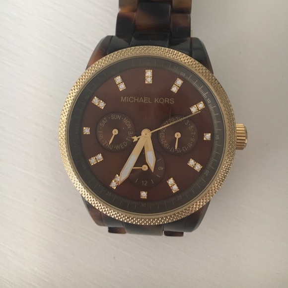 PRICE DROP!! Tortoise shell Michael Kors Watch - Picture 3 of 4