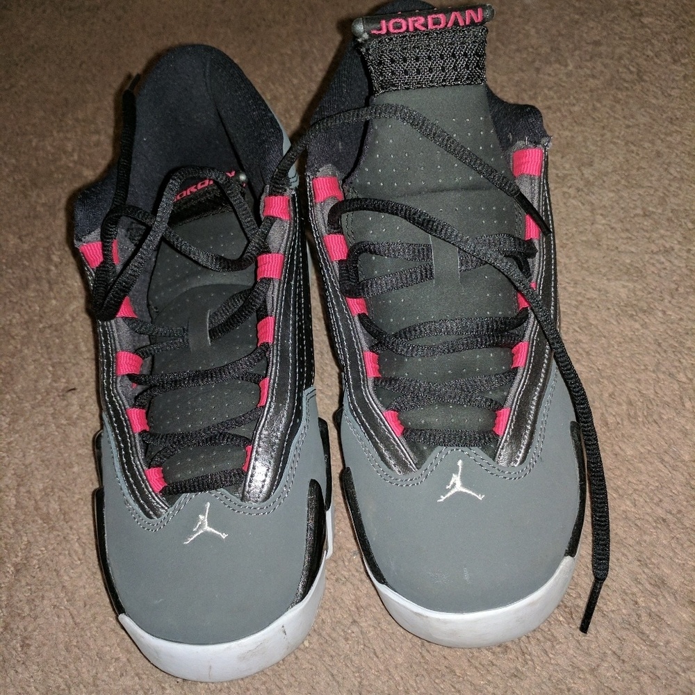 Jordan Nike grade school 6.5