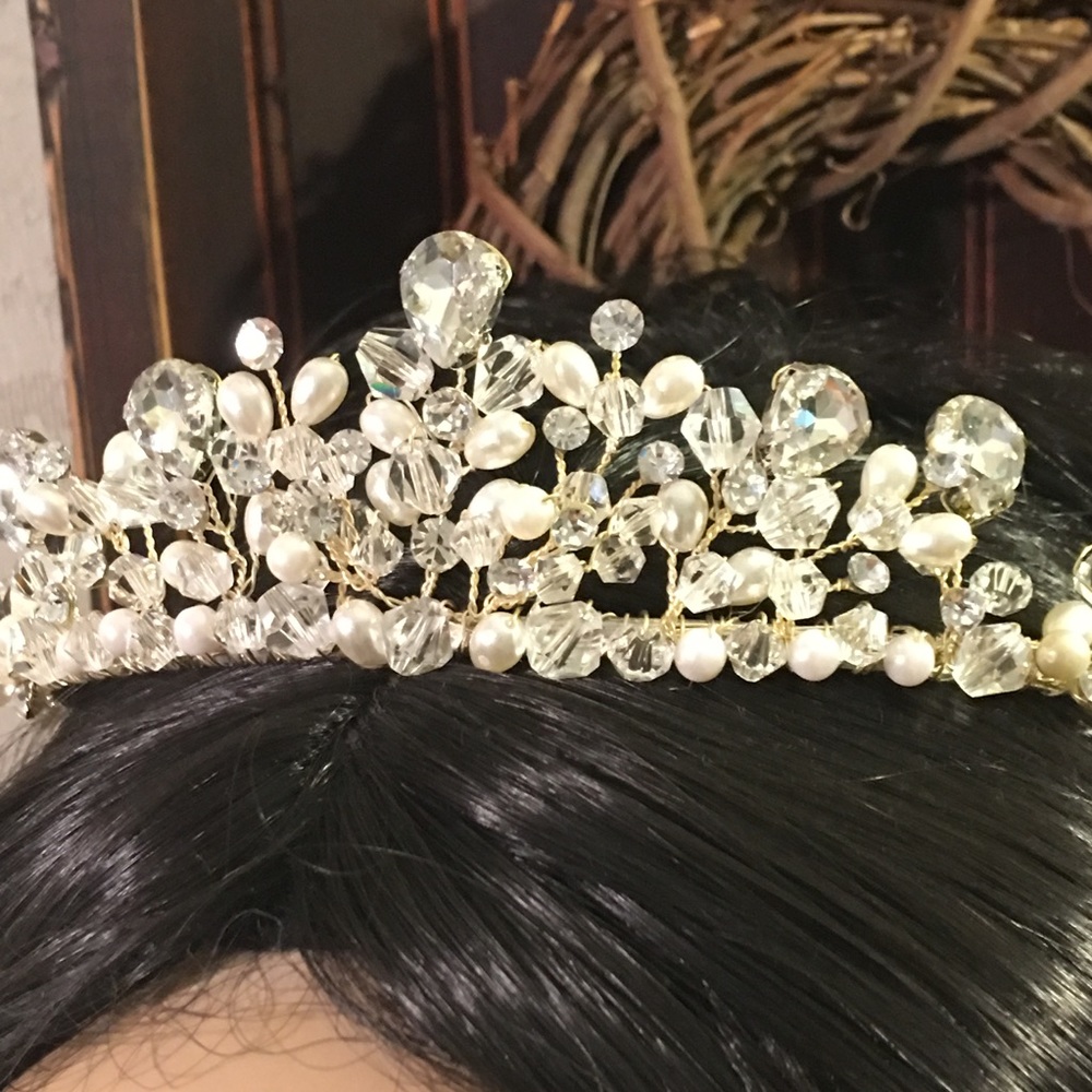 NEW Tiara & jewelry set ivory pearls wedding - Picture 3 of 8