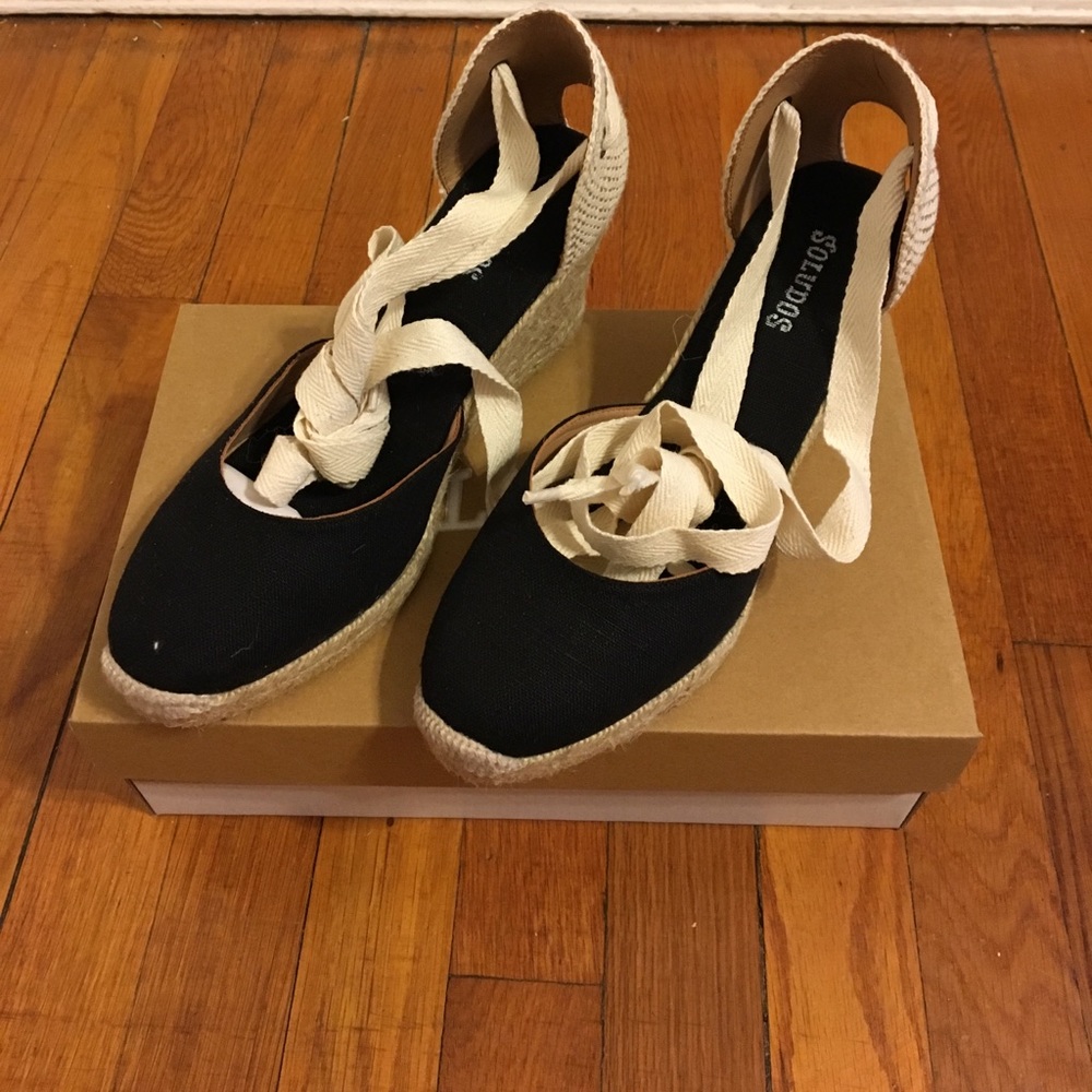 *NWT* Soludos Black Espadrille Wedge
