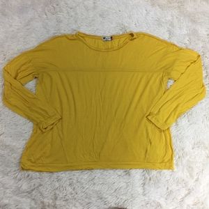 Kut from the Kloth Size Medium Yellow Knit Top