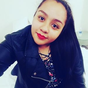 Meet your Posher, Rebecca