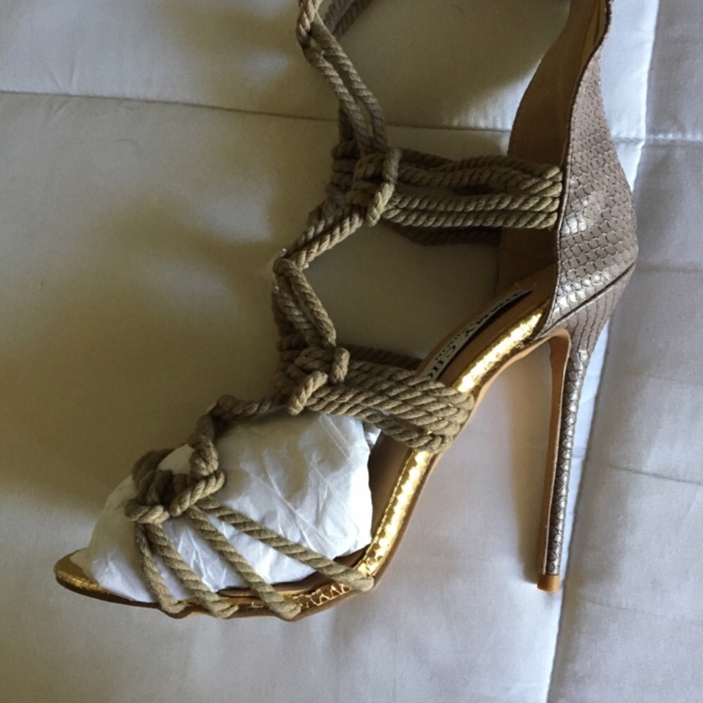 **SOLD**  Designer Inspired Rope Gladiator Sandals - Picture 5 of 8