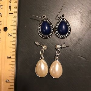Set Of 2 stone Pearl earrings