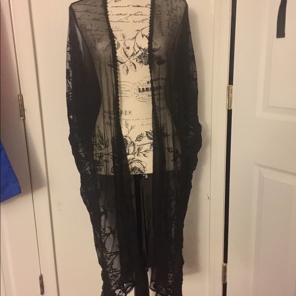 Black Lace Floral Evening Drape