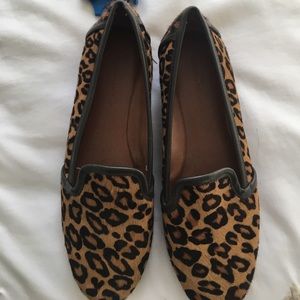 Banana republic leopard flats