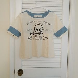 Your Eyes Lie crop-top t-shirt