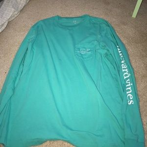 long sleeve vineyard vines shirt!