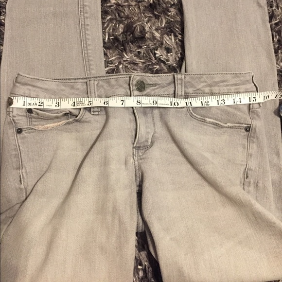 Light, faded gray straight leg jeans- size 2 - Picture 8 of 8