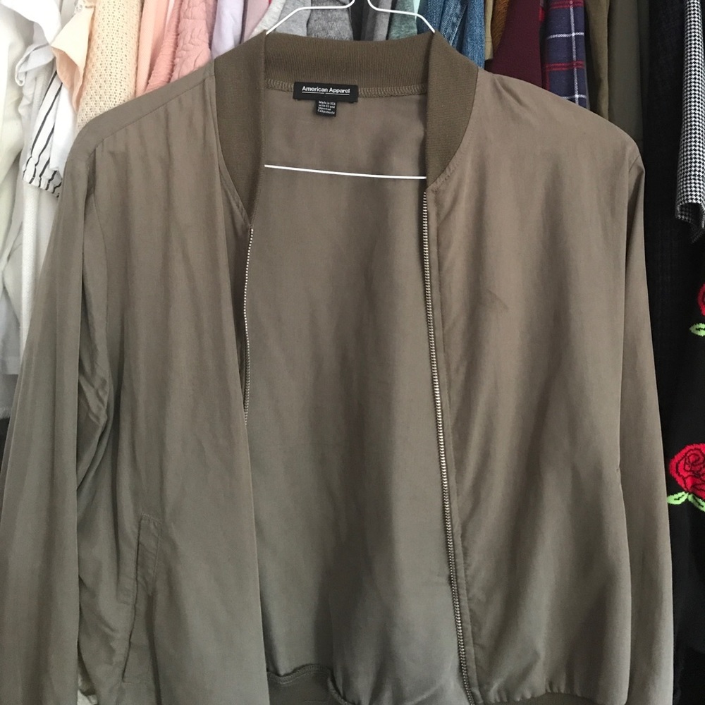 American apparel bomber