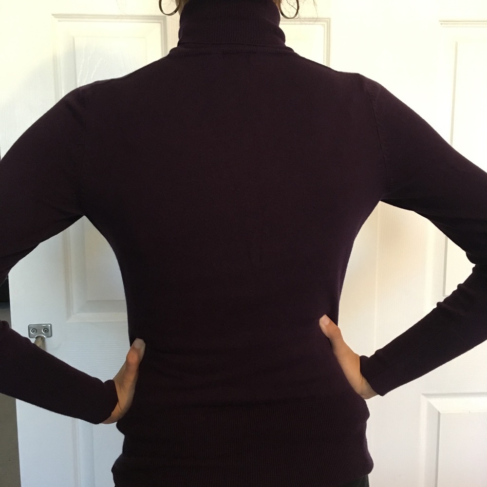 FLASH SALE 🌼🌸BR Purple Cashmere turtle neck