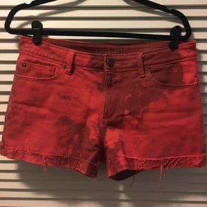 DL1961 distressed denim jean shorts.
