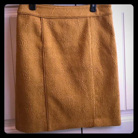 { b a n a n a r e p u b l i c } mustard skirt - Picture 1 of 2