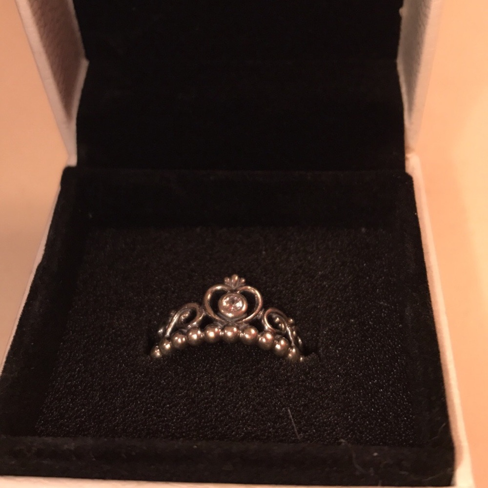 Pandora Princess Ring - Picture 2 of 2