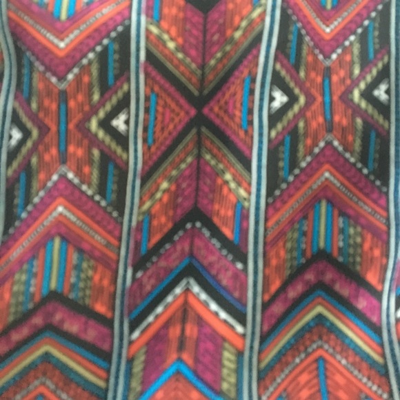 halter top - Picture 3 of 4