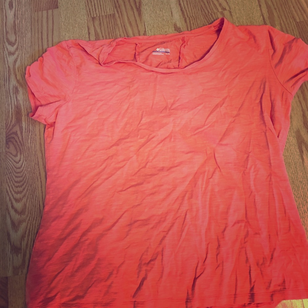 Very gently used Columbia shirt