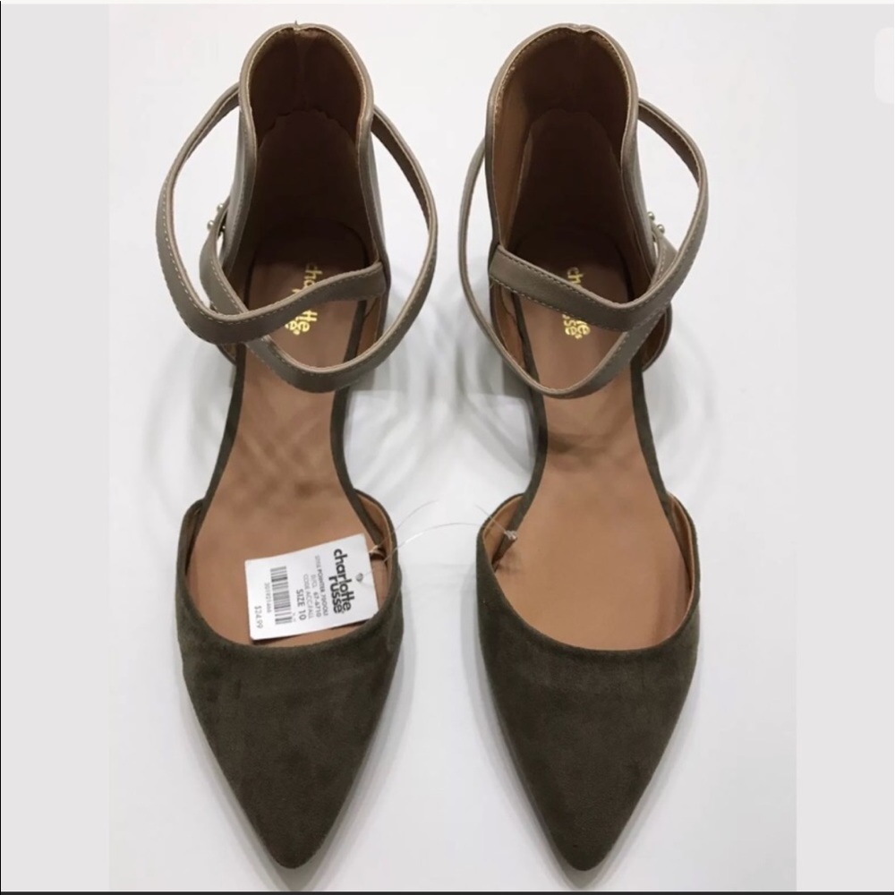 Charlotte Russe Pointed Toe Flats Size 10