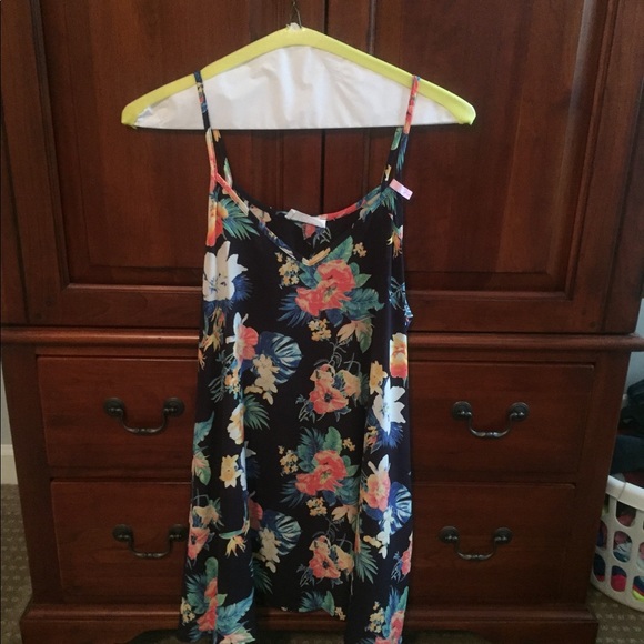 Floral sundress - Picture 3 of 3