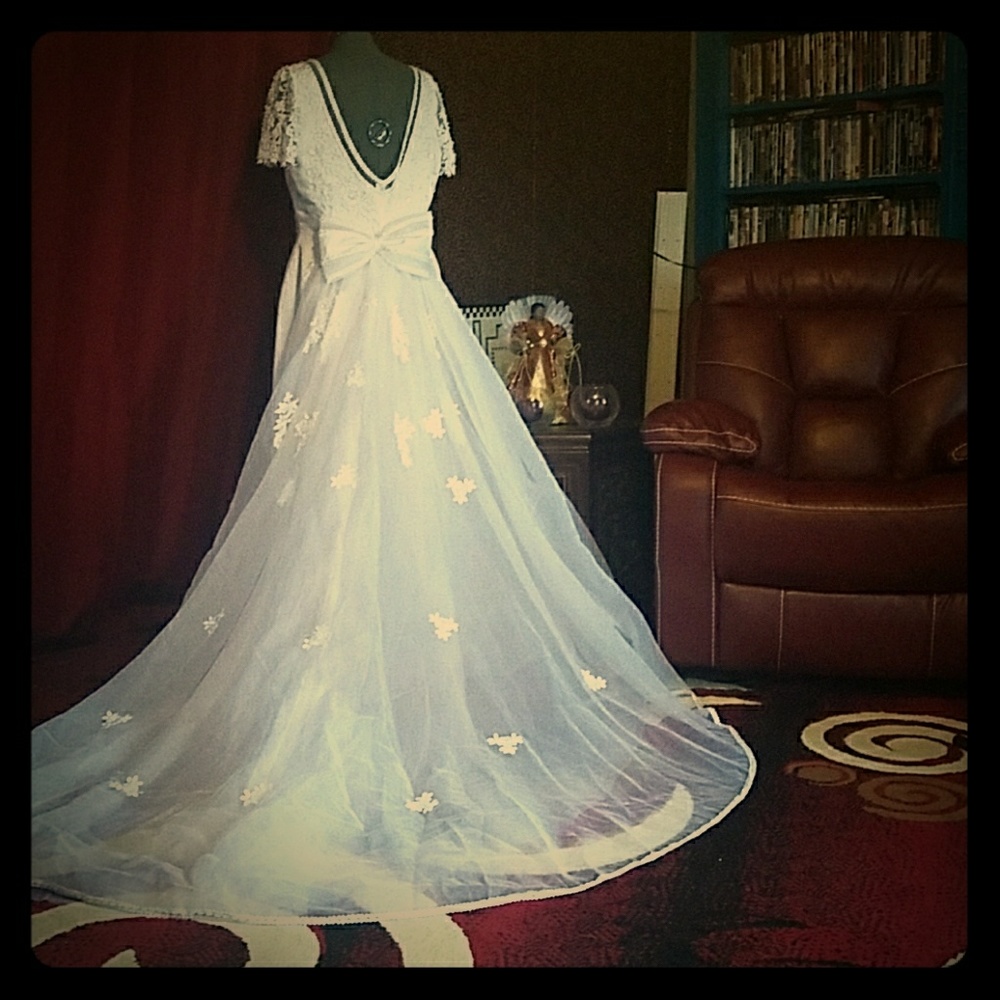 Wedding dress