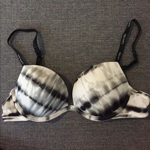 Calvin Klein underwired t-shirt bra